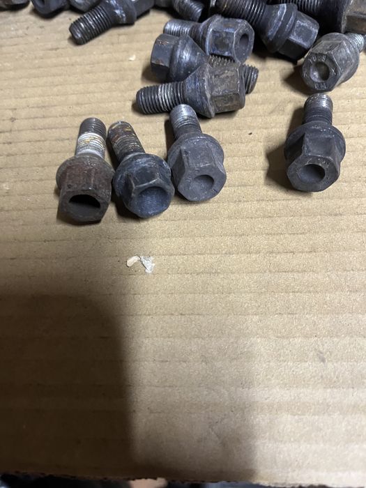 Sruby do kol szpilki BMW OPEL 12x1,5 felgi stalowe aluminiowe