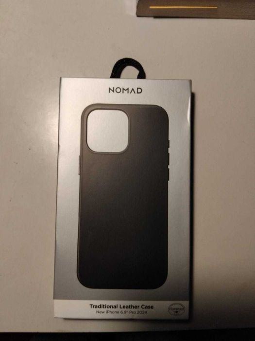 Capa em couro NOMAD Horween para iPhone 16 Pro Max – Nova