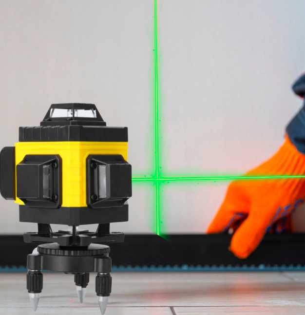 Poziomnica laserowa 4D 16 linii krzyżowa 360° z statywem