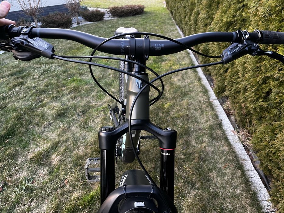 TREK Remedy 8 M/L  rower Enduro