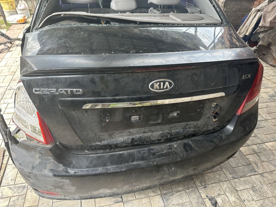 Кузовні елементи Kia Cerato 2.0 бензин