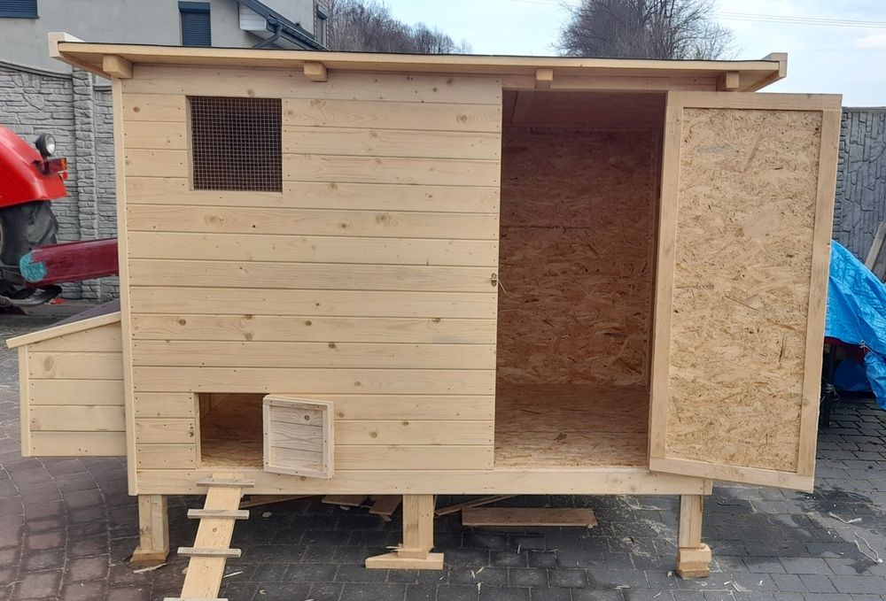 Kurnik ocieplony na około  12 kur