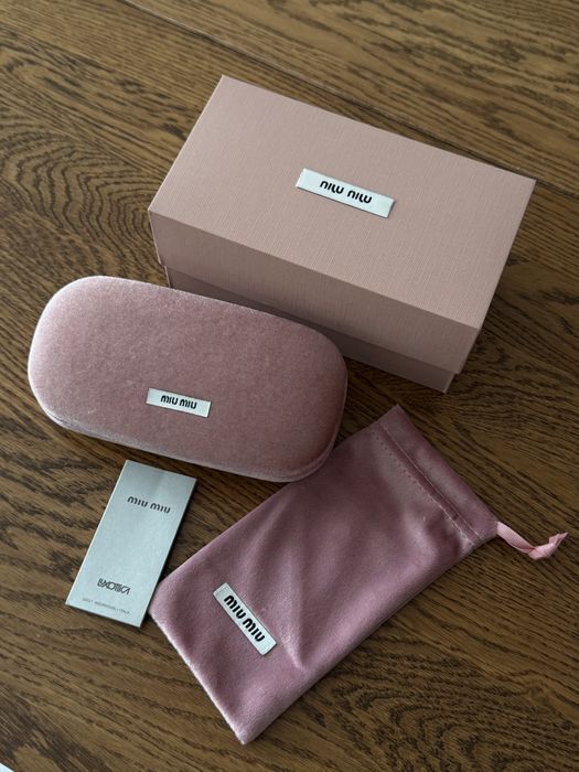Футляр для окулярів MiuMiu