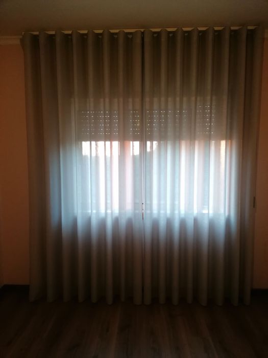 Cortinas e calhas
