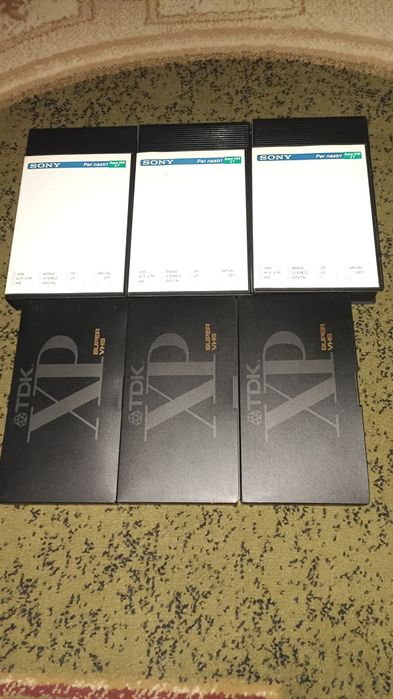 Zestaw używanych kaset SVHS 6 szt.