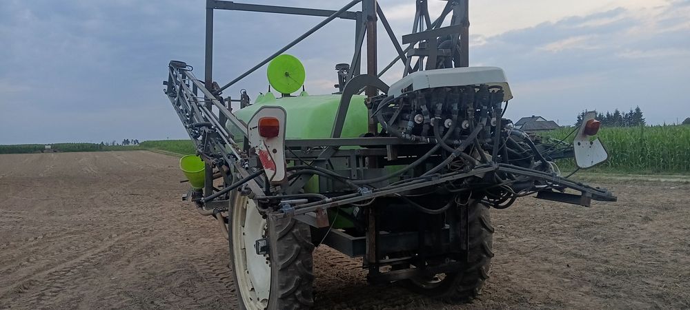 Opryskiwacz 3000l