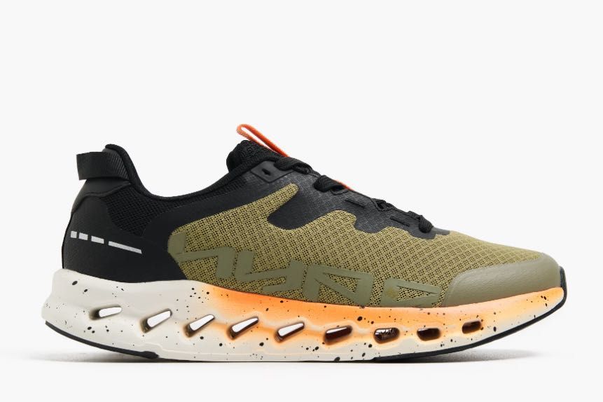 Спортивные кроссовки типа «Sneakers»