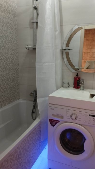 Здам двух кімнатну квартиру  подобово