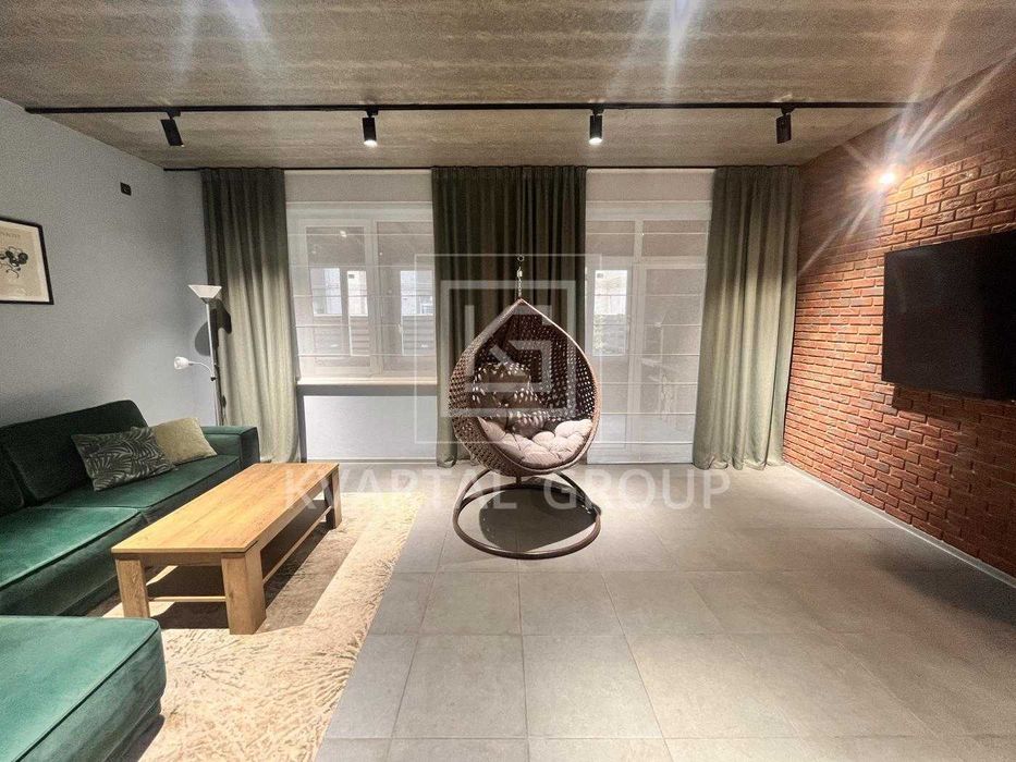 Дуплекс з новим ремонтом прямо біля парку.15хв до Києва