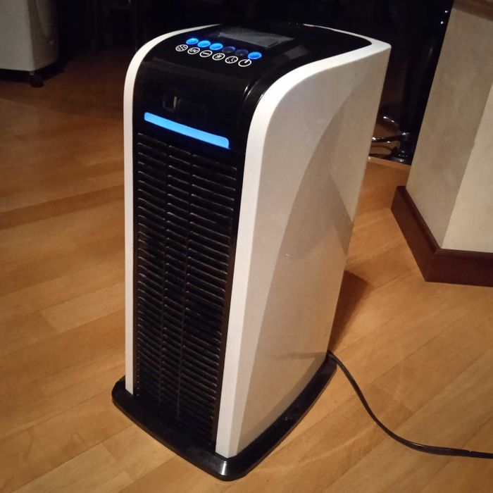 Очищувач повітря UFO ACC-101 ( іонізатор, ароматизатор,фумігатор)