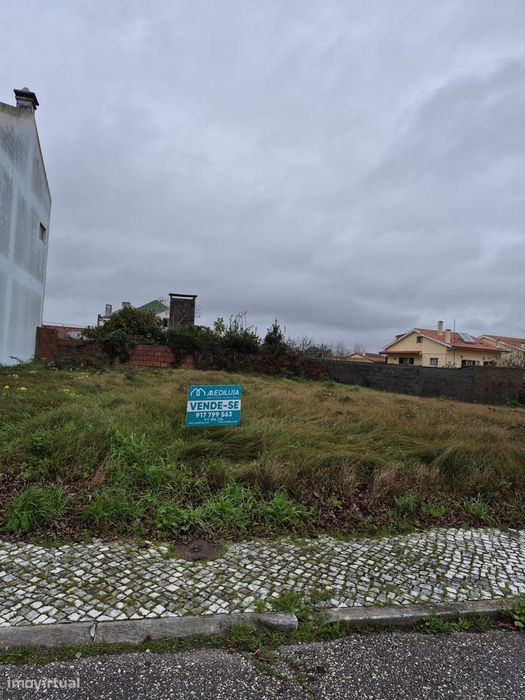 Baixa preço-Terreno urbano-Portela, M. Grande, a 2 min.centro cidade.
