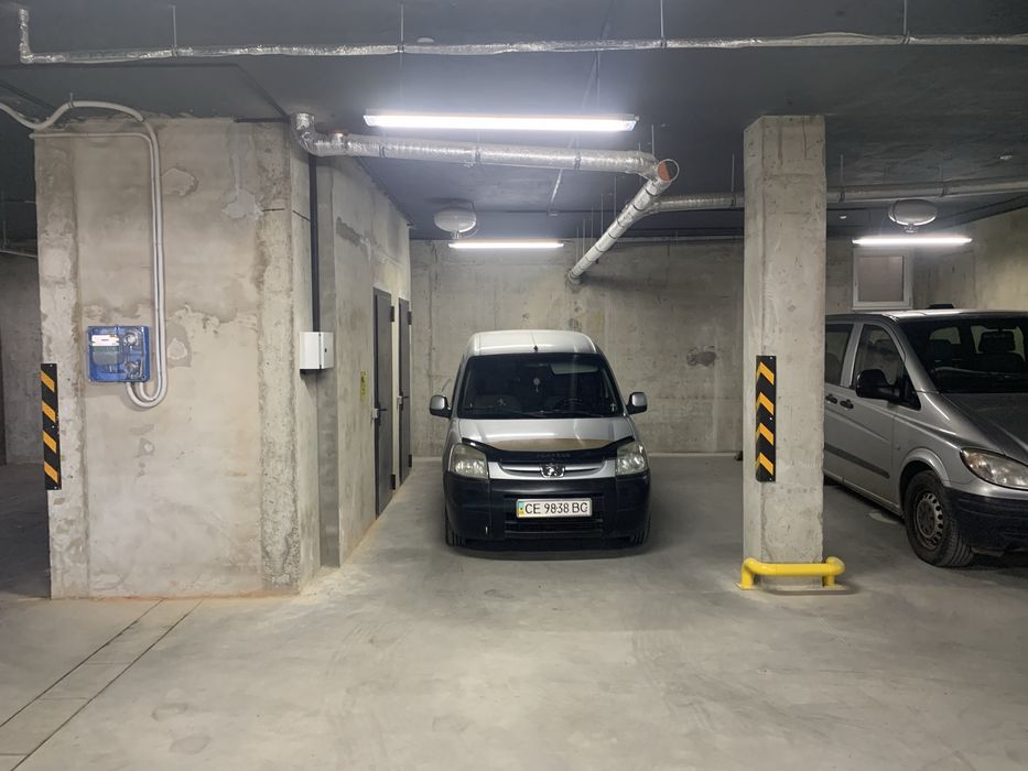Здам паркомісце подобово / довгостроково, 18,8 м² — ЖК «Віденський квартал», р-н Фастівської