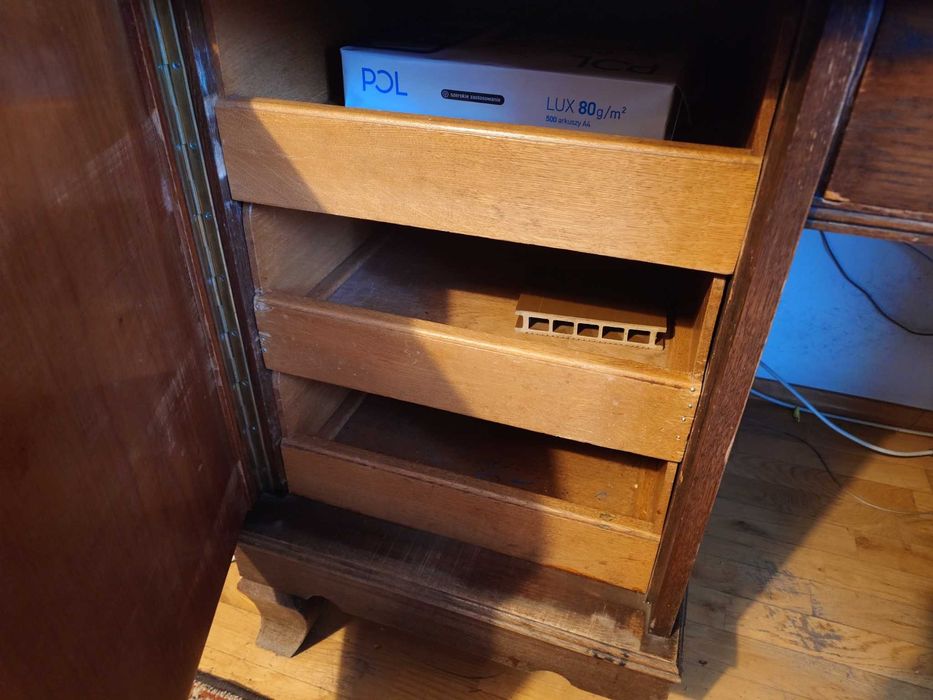 Antyczne biurko z przełomu XIX i XXw.