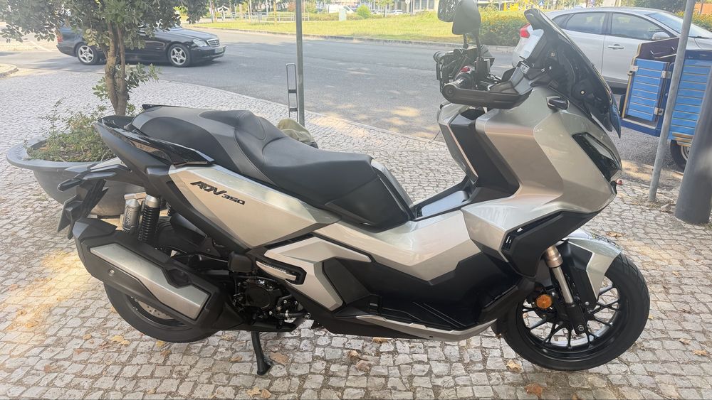 Honda Adv 350  2023