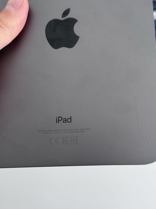 На деталі iPad Mini 6 icloud lock