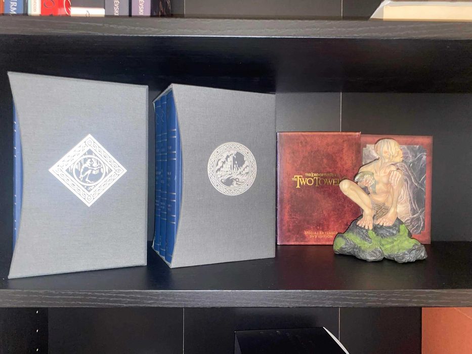 The Lord of the Rings+ the Hobbit (Deluxe Illustrated Boxed Set)