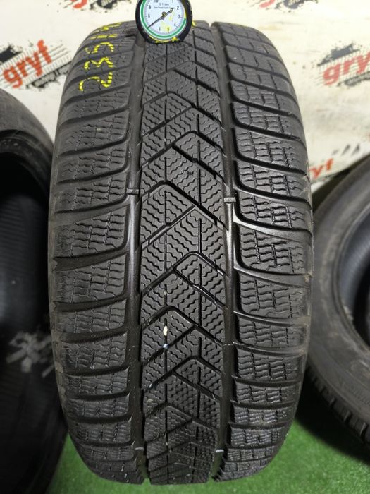 #Opona pirelli sotto zero 3 235/45/18 pojedynka