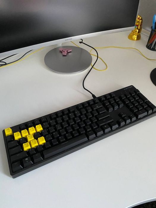 Б/у монітор samsung 27, вигнутий