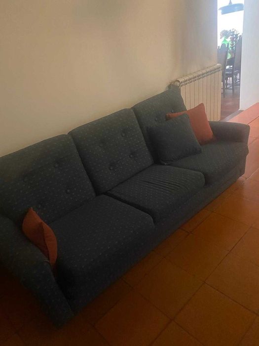 Sofá 3+2 lugares, Cómoda, Topo de cama, mesas de cabeceira e colchão