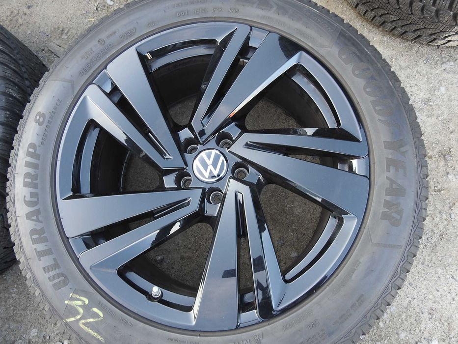 4xAlu VW 20'' 5x112 9J ET33  AUDI Q7 Q8 760 Oryginał Super stan TPMS