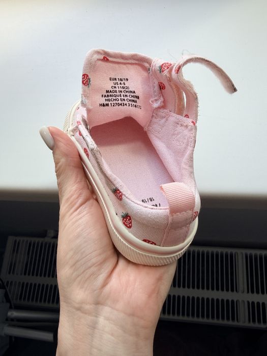 Кеди h&m на дівчинку розмір 18/19
