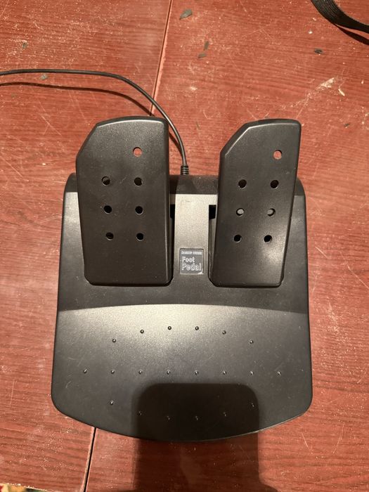 Продам игровой руль bravis
