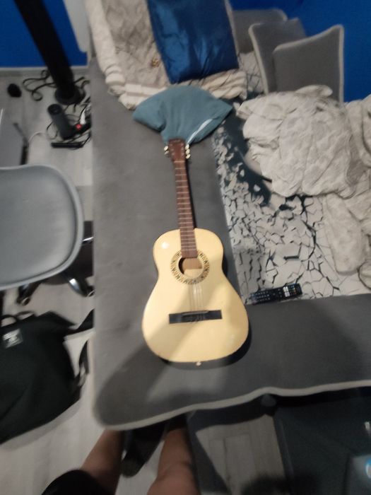 Gitara klasyczna bez jeden struny