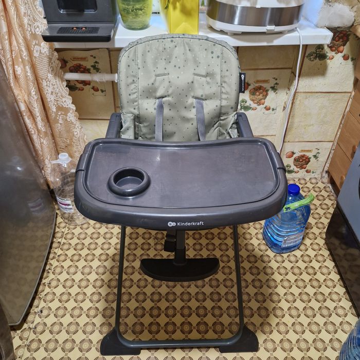 Стульчик для годування