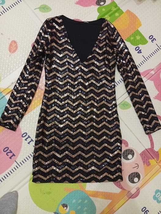 Блестящие платье