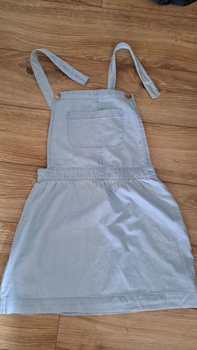 Sukienka ogrodniczka 146 cm