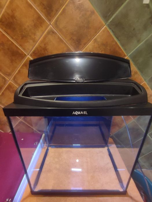 Sprzedam akwarium AQUAEL