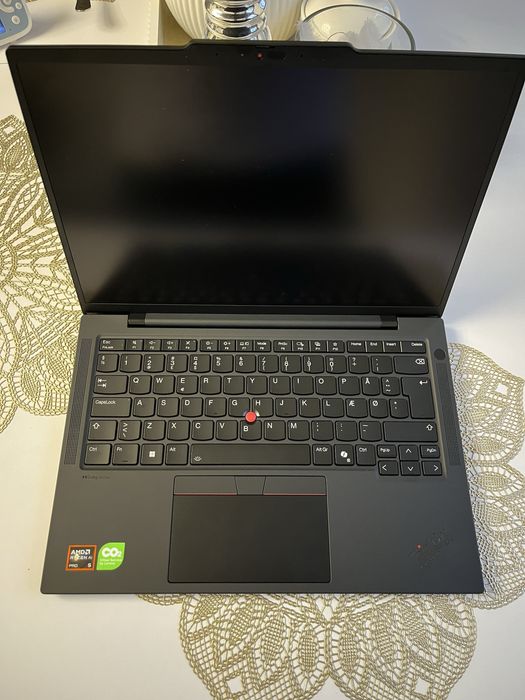 Lenovo Thinkpad T14s gen6 ryzen 5 AI pro 340 16/256