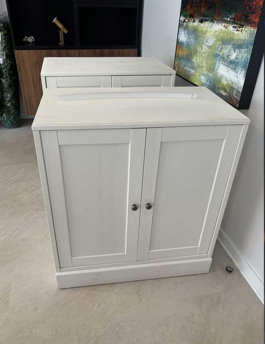 Móvel Ikea branco 2 portas – armazenamento sala/escritório (2 unidades)