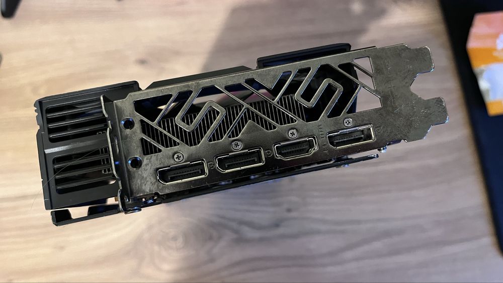 Rx 5600xt 6GB Неробоча