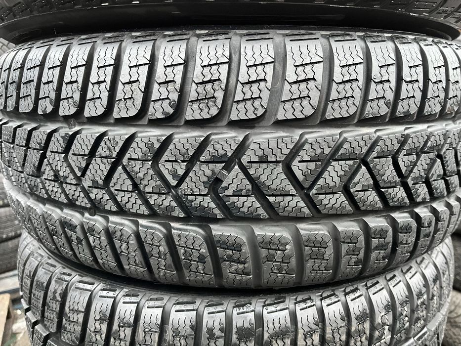 235/55/R17 (зима) Pirelli Sottozero 3 Шиномонтаж Склад шин