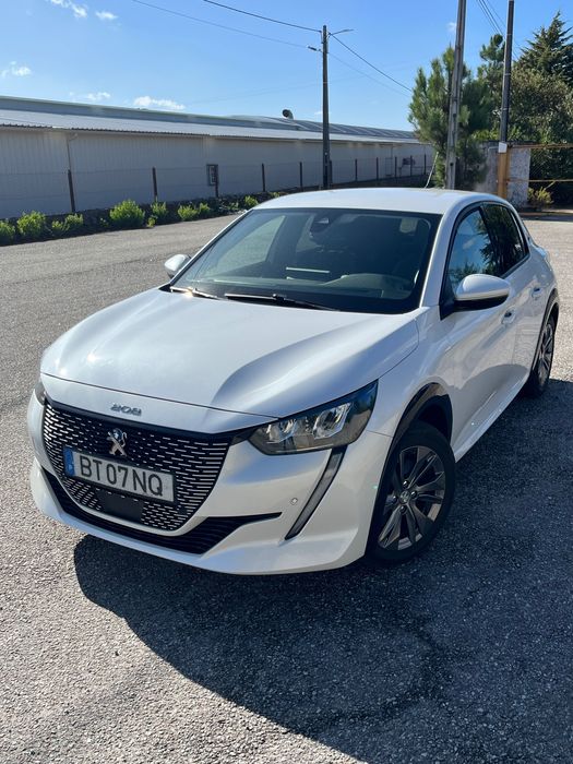 Peugeot e-208 allure 2020