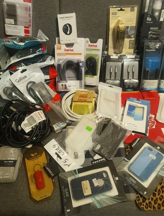 Лот электроники (шнуры, чехлы, наушники, ресиверы и т д)  85 шт