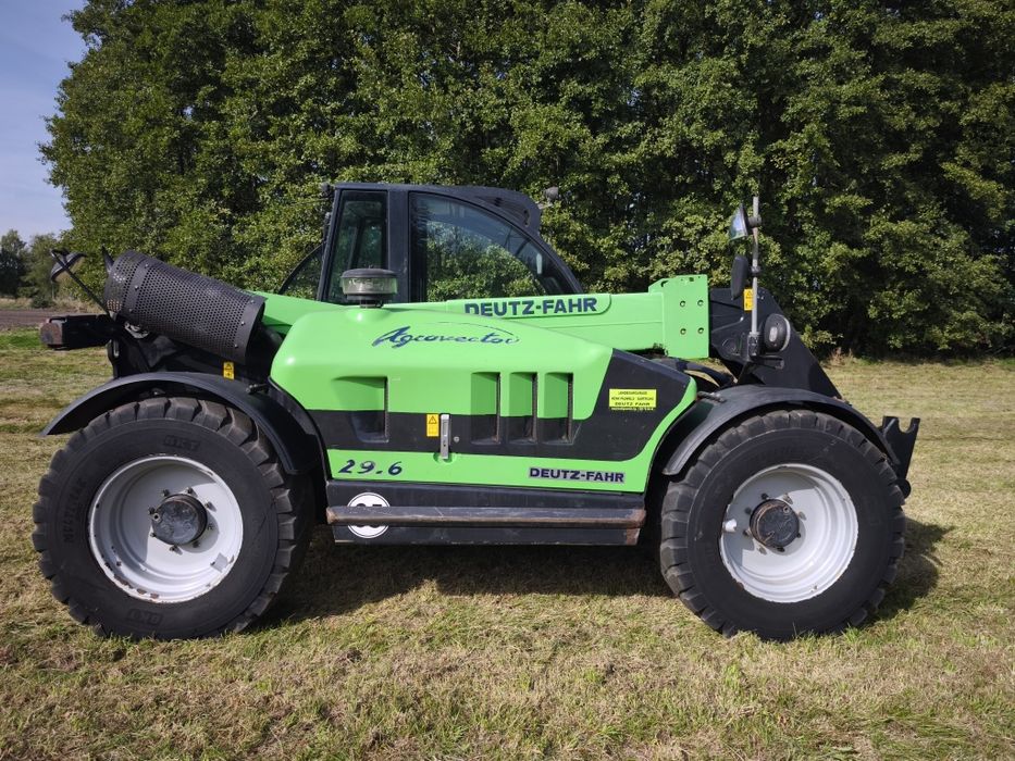 Ładowarka teleskopowa Deutz Fahr 29.6