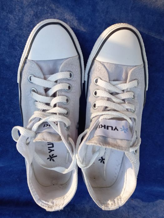 Кеди  yuki підліток