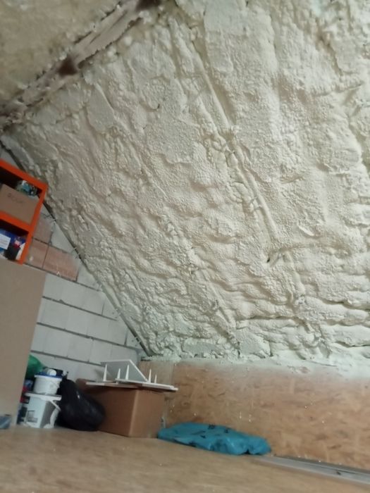 Ocieplenie pianą PUR, izolacje natryskowe