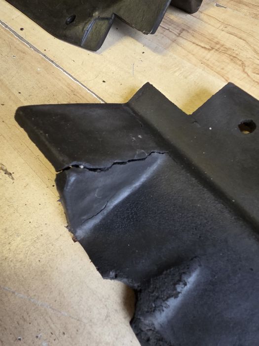 BMW E30 Wygłuszenie Izolacja Dźwiękowa Grodzi Silnika Komplet ŁadyStan