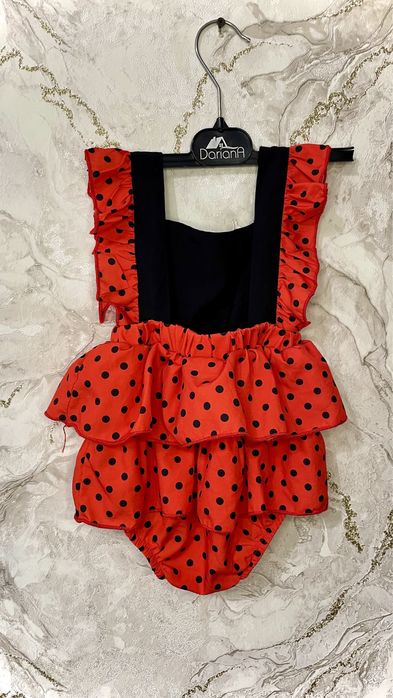 Дуже красиві купальники