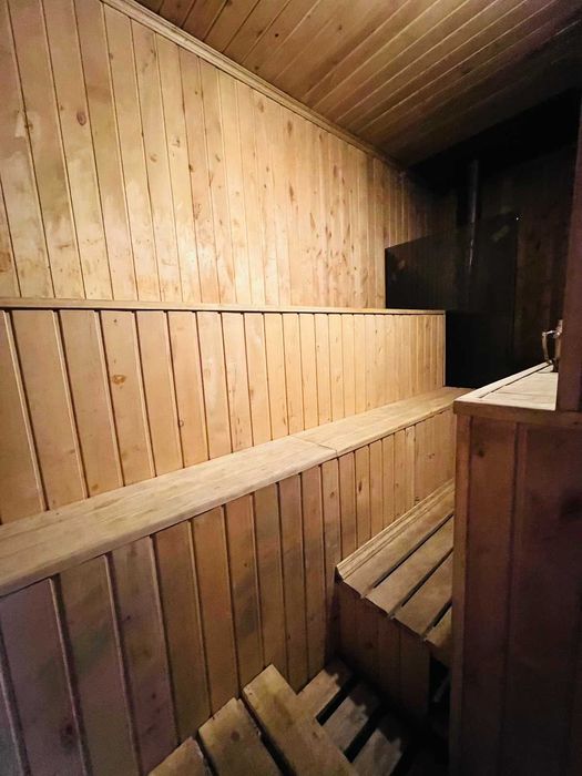 Круглик. Продам жилий дім. Газ,камін,баня. Ліс,озеро. м.Теремки 10хв