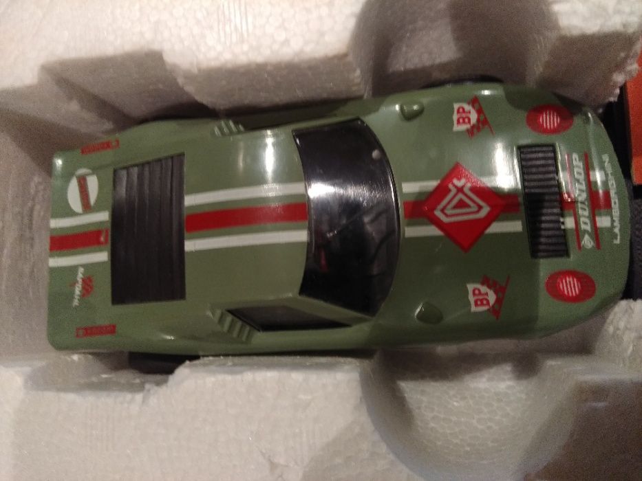 Pista Troby com 2 carros