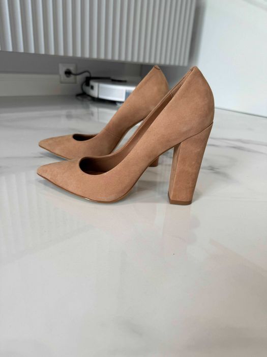 Шикарні брендові туфлі Steve Madden нюдові тілесні, натуральний нубук, 36