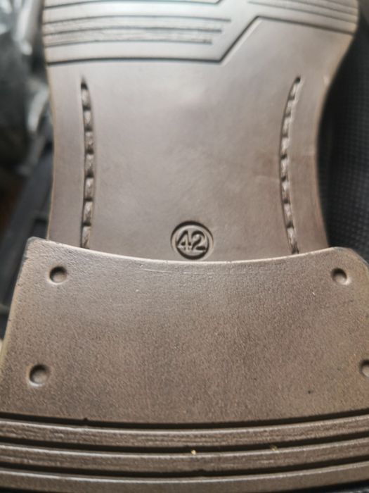 Eleganckie buty ze skóry r42