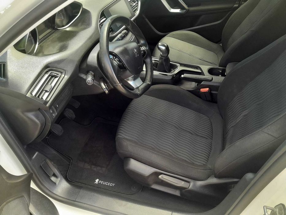 Peugeot 308 SW 1.6 foto 4