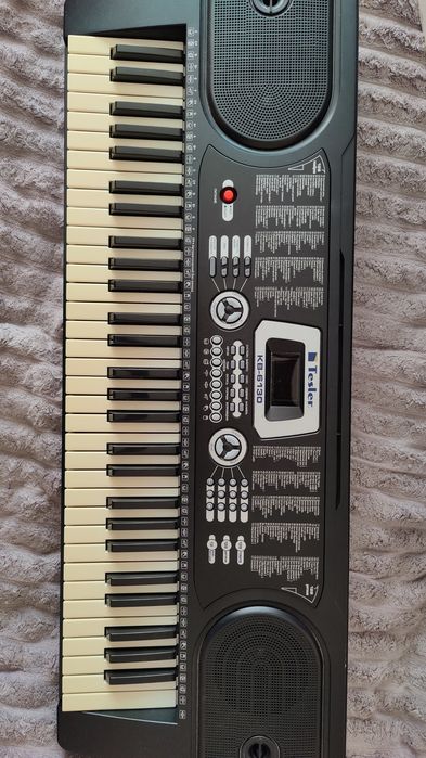 Электронный синтезатор Tesler KB-6130