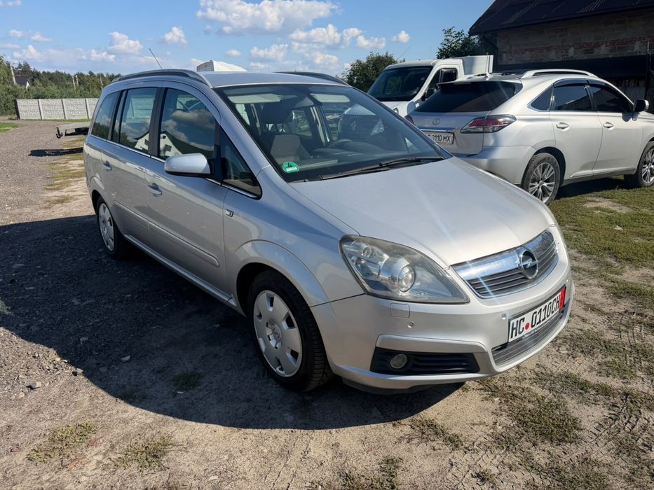 Opel Zafira B автомат