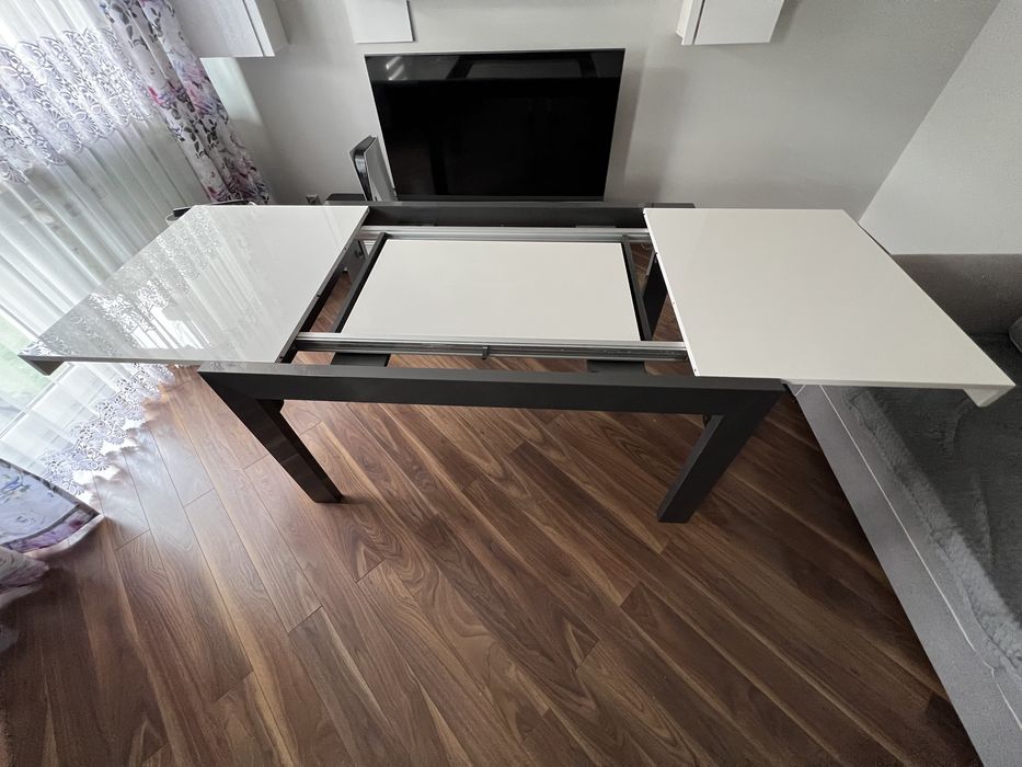 Stół imperia plus krzesła gratis Agata Meble